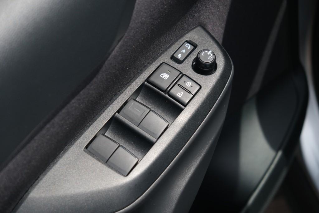 Toyota Yaris Cross 1.5 Hybrid 116pk CVT Dynamic | Private Lease vanaf € 429,- p.m. afbeelding 26