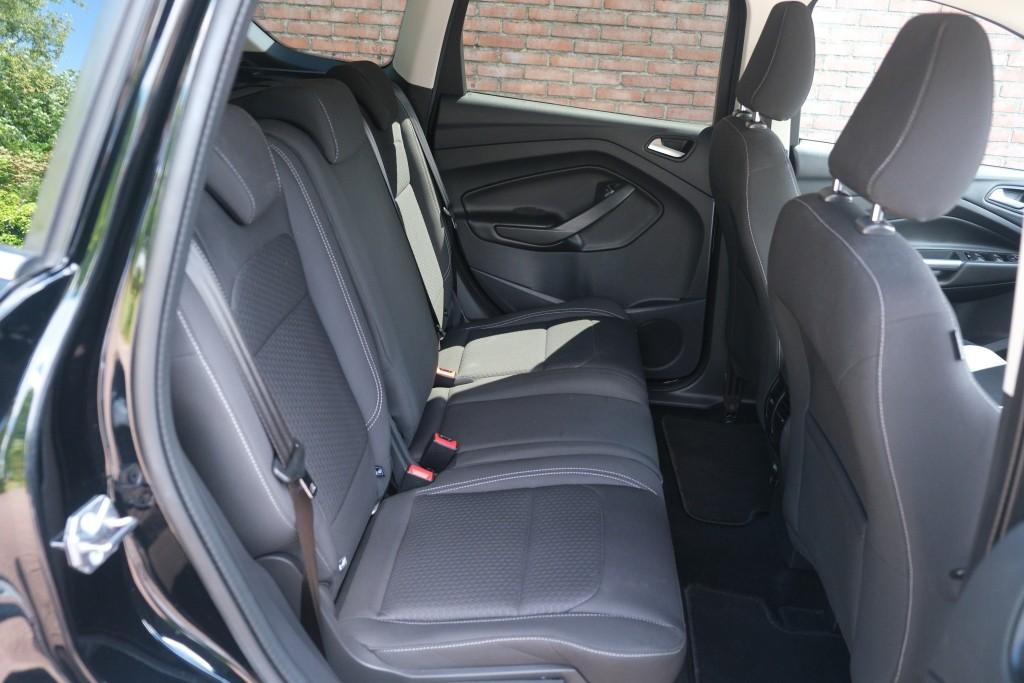 Ford Kuga 1.5 EcoBoost 120pk Trend Ultimate | Navi | App Connect | Climate | Cruise | PDC | Winter Pakket | Trekhaak afbeelding 3