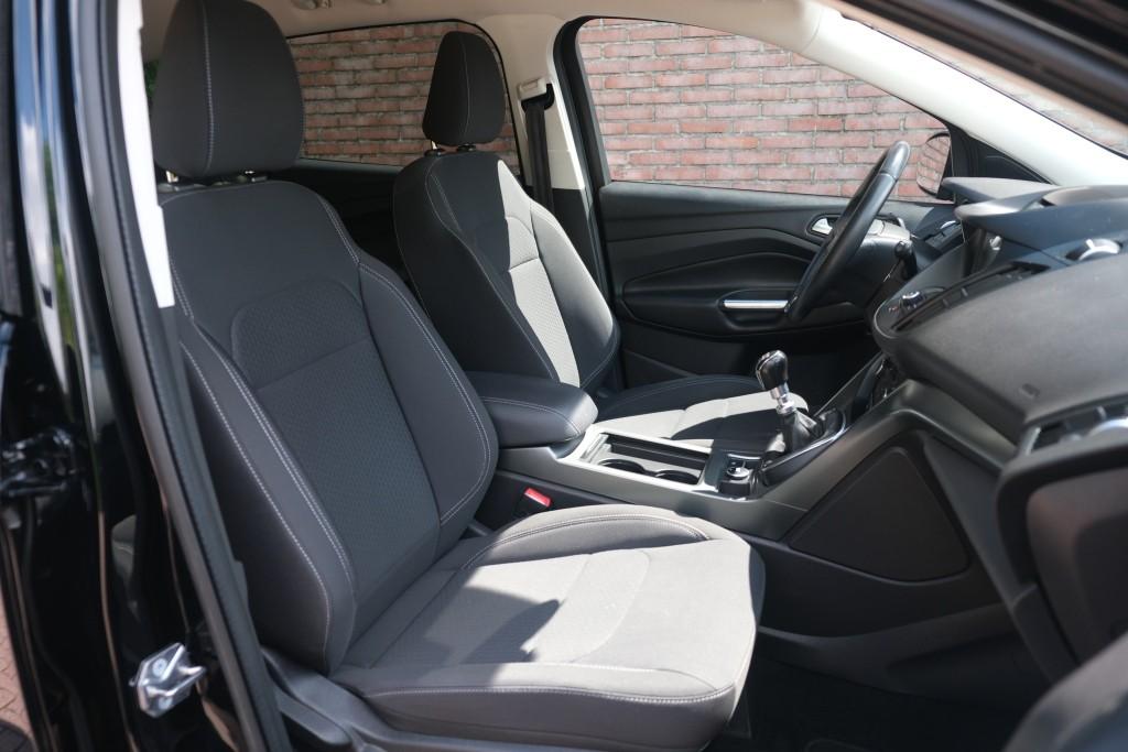 Ford Kuga 1.5 EcoBoost 120pk Trend Ultimate | Navi | App Connect | Climate | Cruise | PDC | Winter Pakket | Trekhaak afbeelding 6
