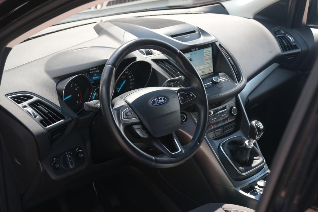 Ford Kuga 1.5 EcoBoost 120pk Trend Ultimate | Navi | App Connect | Climate | Cruise | PDC | Winter Pakket | Trekhaak afbeelding 8