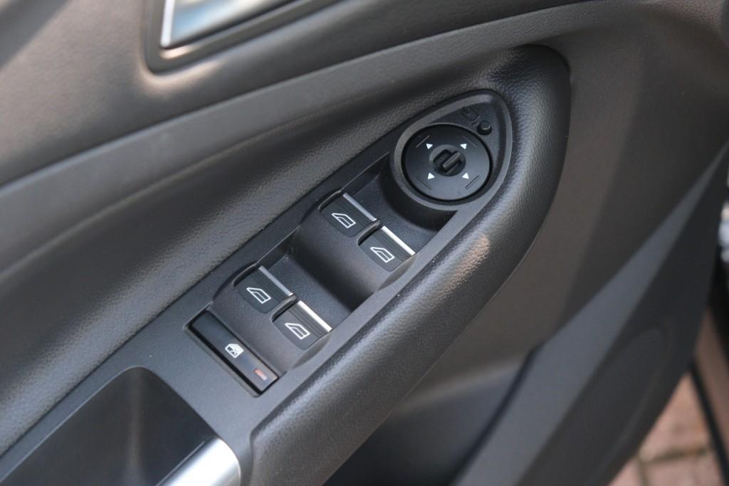 Ford Kuga 1.5 EcoBoost 120pk Trend Ultimate | Navi | App Connect | Climate | Cruise | PDC | Winter Pakket | Trekhaak afbeelding 24