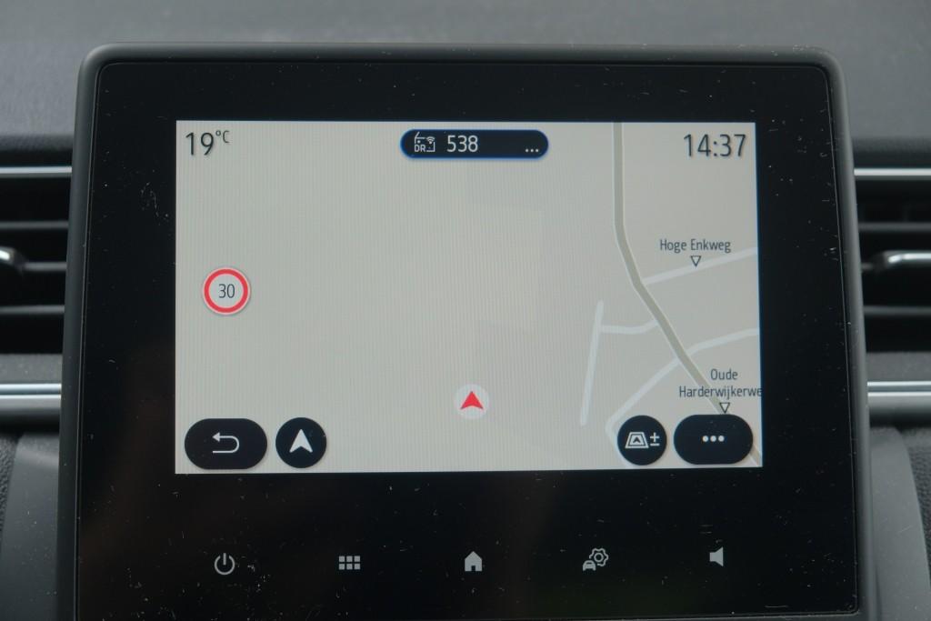 Renault Captur 1.3 TCe 130pk EDC Intens | Navi | App Connect | Climate | Cruise | Camera | Stoelverwarming | PDC afbeelding 17