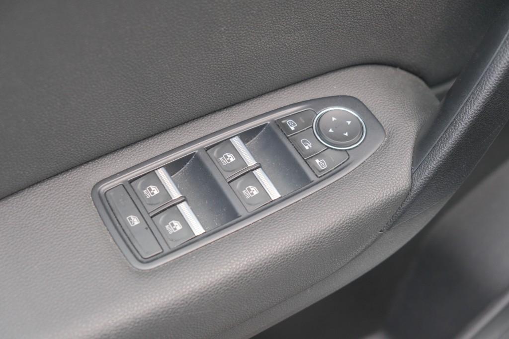 Renault Captur 1.3 TCe 130pk EDC Intens | Navi | App Connect | Climate | Cruise | Camera | Stoelverwarming | PDC afbeelding 27