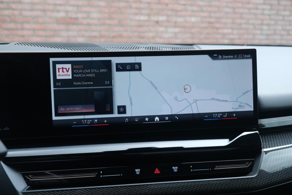 BMW 5 Serie 520i 190pk Aut. M Sport | Panoramadak | Carbon | 360° Camera | Keyless | Head-Up Display | Winter Pakket | Elektrische Achterklep | Trekhaak afbeelding 19