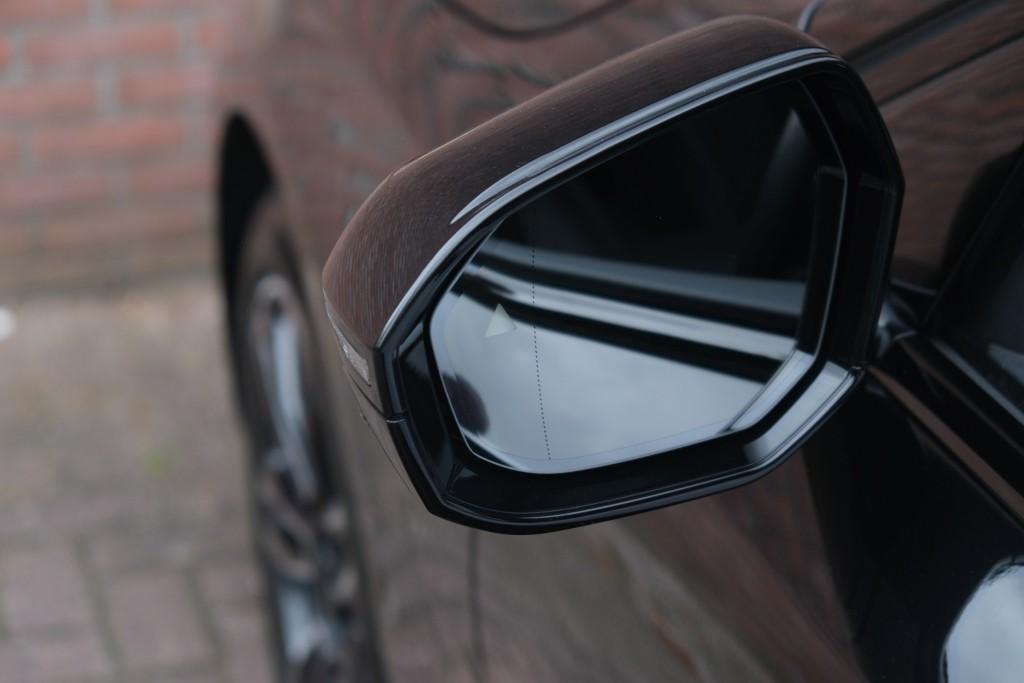 BMW 5 Serie 520i 190pk Aut. M Sport | Panoramadak | Carbon | 360° Camera | Keyless | Head-Up Display | Winter Pakket | Elektrische Achterklep | Trekhaak afbeelding 31