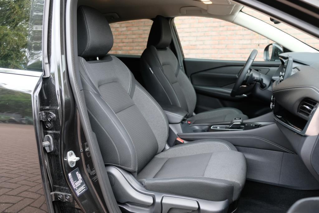 Nissan QASHQAI 1.3 MHEV 158pk Xtronic N-Style | Navi | App Connect | Climate | Adaptive Cruise | Keyless | 360° Camera | PDC afbeelding 4