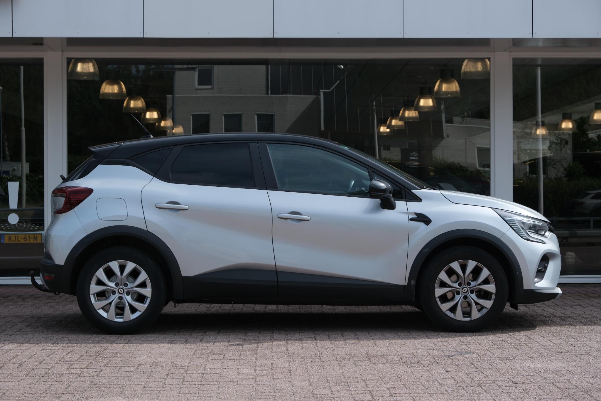 Renault Captur 1.3 TCe 140pk EDC Intens | Navi | Climate | Cruise | Camera | Trekhaak | PDC | Winter Pakket afbeelding 4