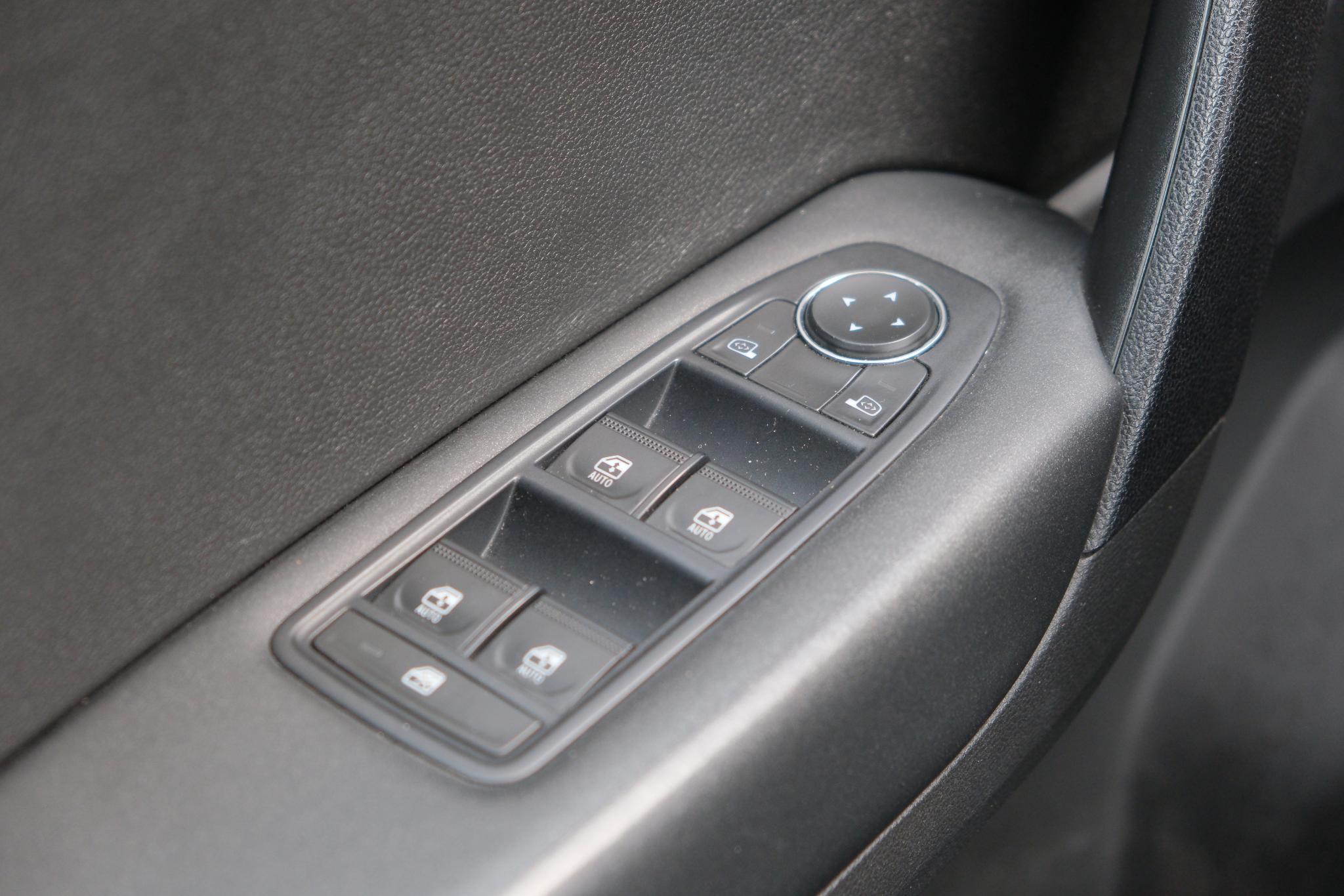 Renault Captur 1.3 TCe 140pk EDC Intens | Navi | Climate | Cruise | Camera | Trekhaak | PDC | Winter Pakket afbeelding 23