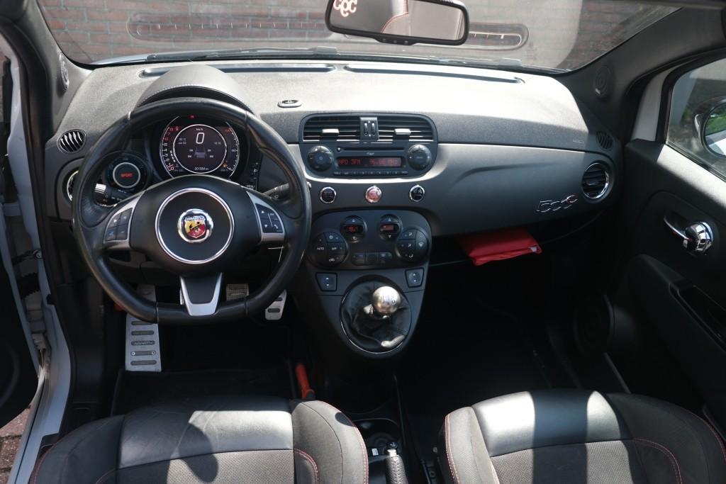 Fiat 500 1.4 T-Jet 160pk Abarth 595 Competizione afbeelding 8