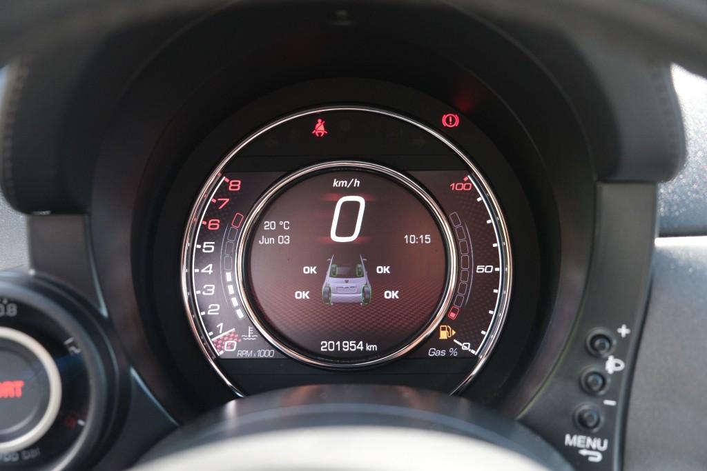 Fiat 500 1.4 T-Jet 160pk Abarth 595 Competizione afbeelding 12