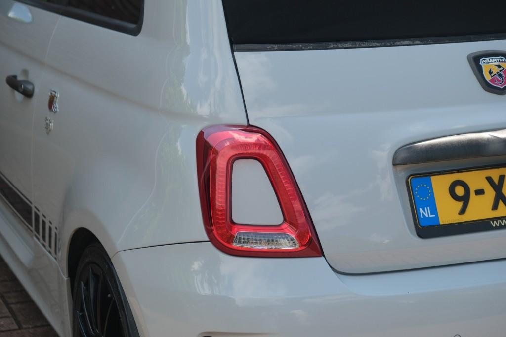 Fiat 500 1.4 T-Jet 160pk Abarth 595 Competizione afbeelding 28