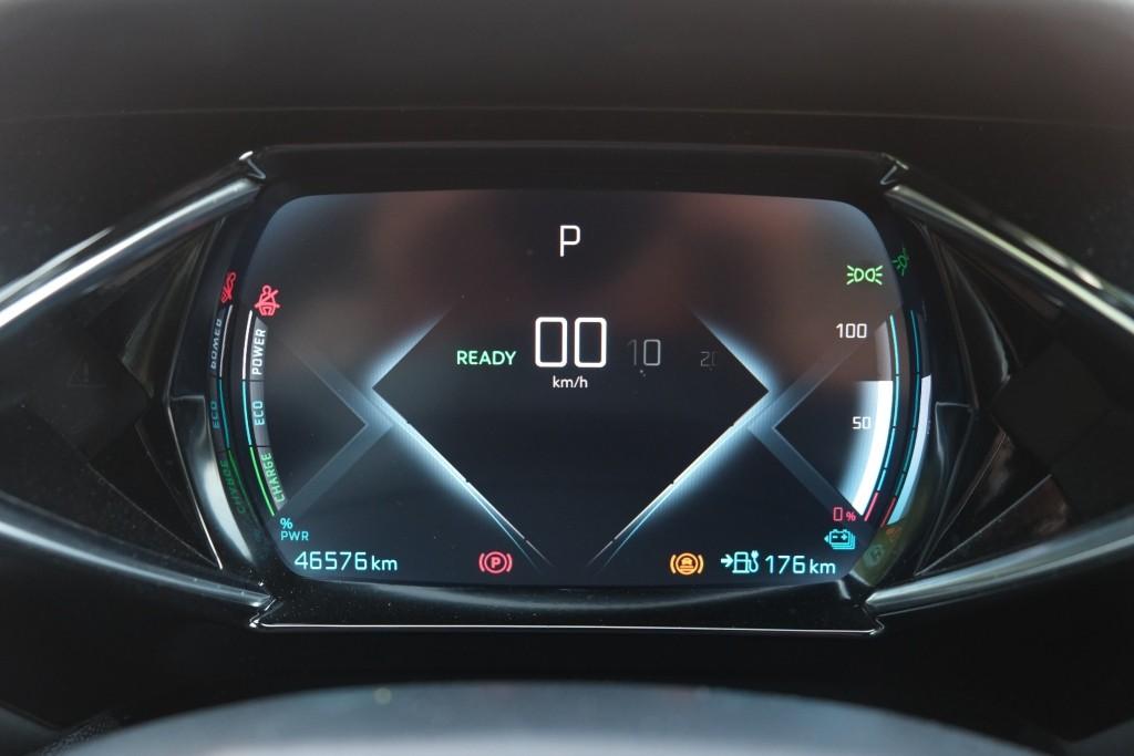 DS DS 3 Crossback E-Tense 50 kWh La Premiere | SOH 87% | Navi | App Connect | Climate | Cruise | Camera | Leder | Keyless | Head-Up Display | PDC afbeelding 12