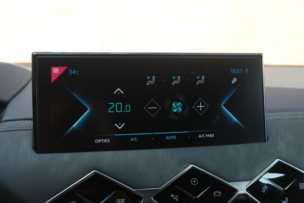 DS DS 3 Crossback E-Tense 50 kWh La Premiere | SOH 87% | Navi | App Connect | Climate | Cruise | Camera | Leder | Keyless | Head-Up Display | PDC afbeelding 19