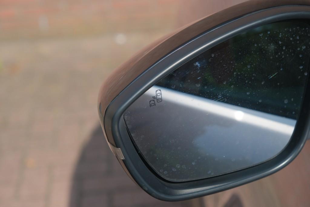 DS DS 3 Crossback E-Tense 50 kWh La Premiere | SOH 87% | Navi | App Connect | Climate | Cruise | Camera | Leder | Keyless | Head-Up Display | PDC afbeelding 31
