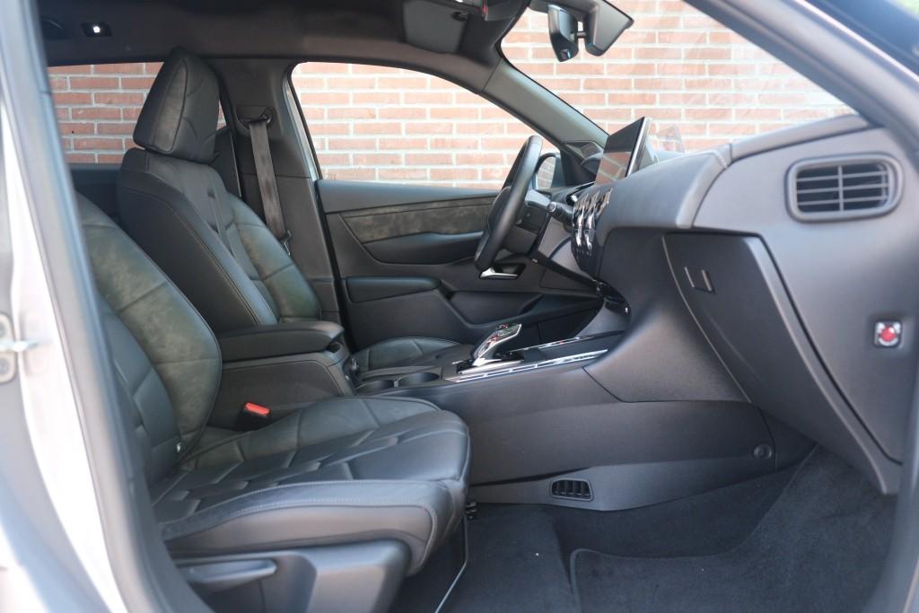 DS DS 3 Crossback E-Tense 50 kWh La Premiere | SOH 87% | Navi | App Connect | Climate | Cruise | Camera | Leder | Keyless | Head-Up Display | PDC afbeelding 4
