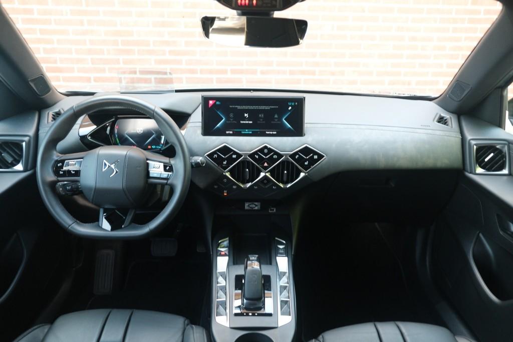 DS DS 3 Crossback E-Tense 50 kWh La Premiere | SOH 87% | Navi | App Connect | Climate | Cruise | Camera | Leder | Keyless | Head-Up Display | PDC afbeelding 7