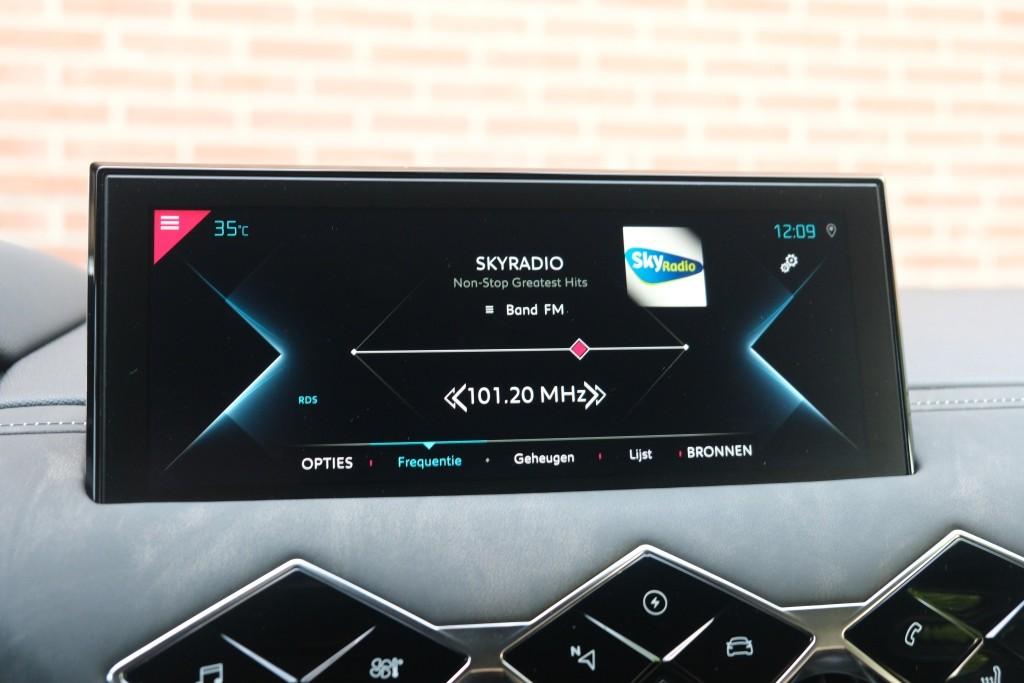DS DS 3 Crossback E-Tense 50 kWh La Premiere | SOH 87% | Navi | App Connect | Climate | Cruise | Camera | Leder | Keyless | Head-Up Display | PDC afbeelding 18
