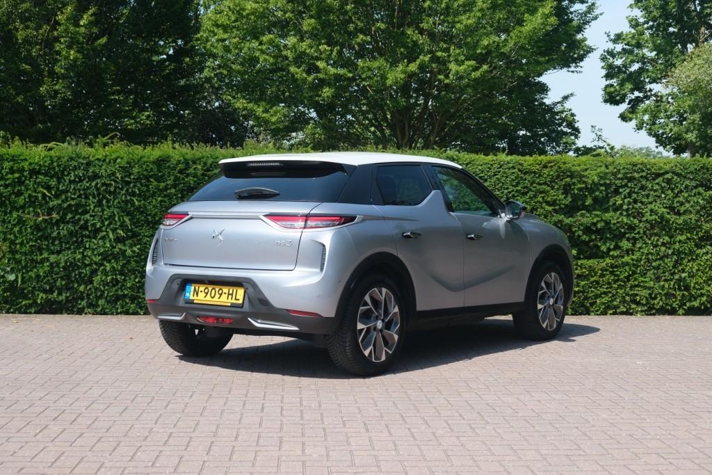 DS DS 3 Crossback E-Tense 50 kWh La Premiere | SOH 87% | Navi | App Connect | Climate | Cruise | Camera | Leder | Keyless | Head-Up Display | PDC afbeelding 35