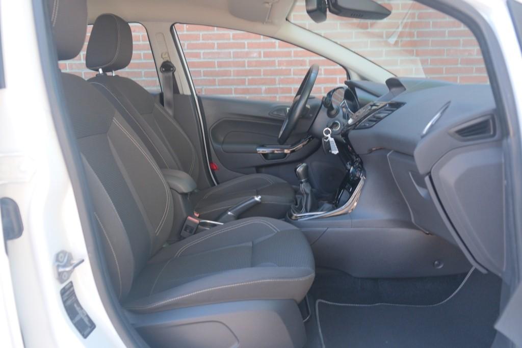 Ford Fiesta 1.0 EcoBoost 100pk 5-drs Titanium | Navi | Climate  | Cruise | PDC afbeelding 4