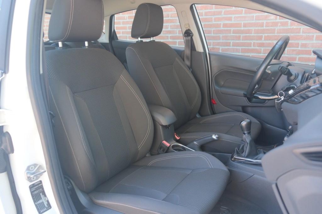 Ford Fiesta 1.0 EcoBoost 100pk 5-drs Titanium | Navi | Climate  | Cruise | PDC afbeelding 6