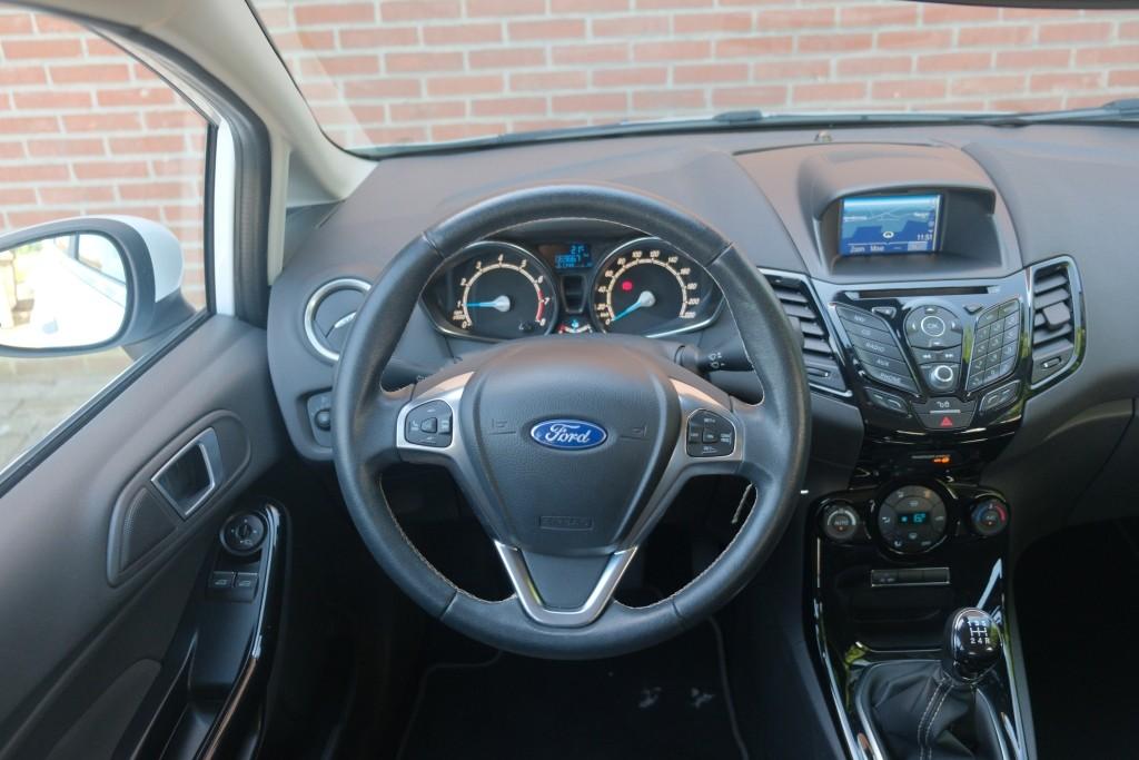 Ford Fiesta 1.0 EcoBoost 100pk 5-drs Titanium | Navi | Climate  | Cruise | PDC afbeelding 14