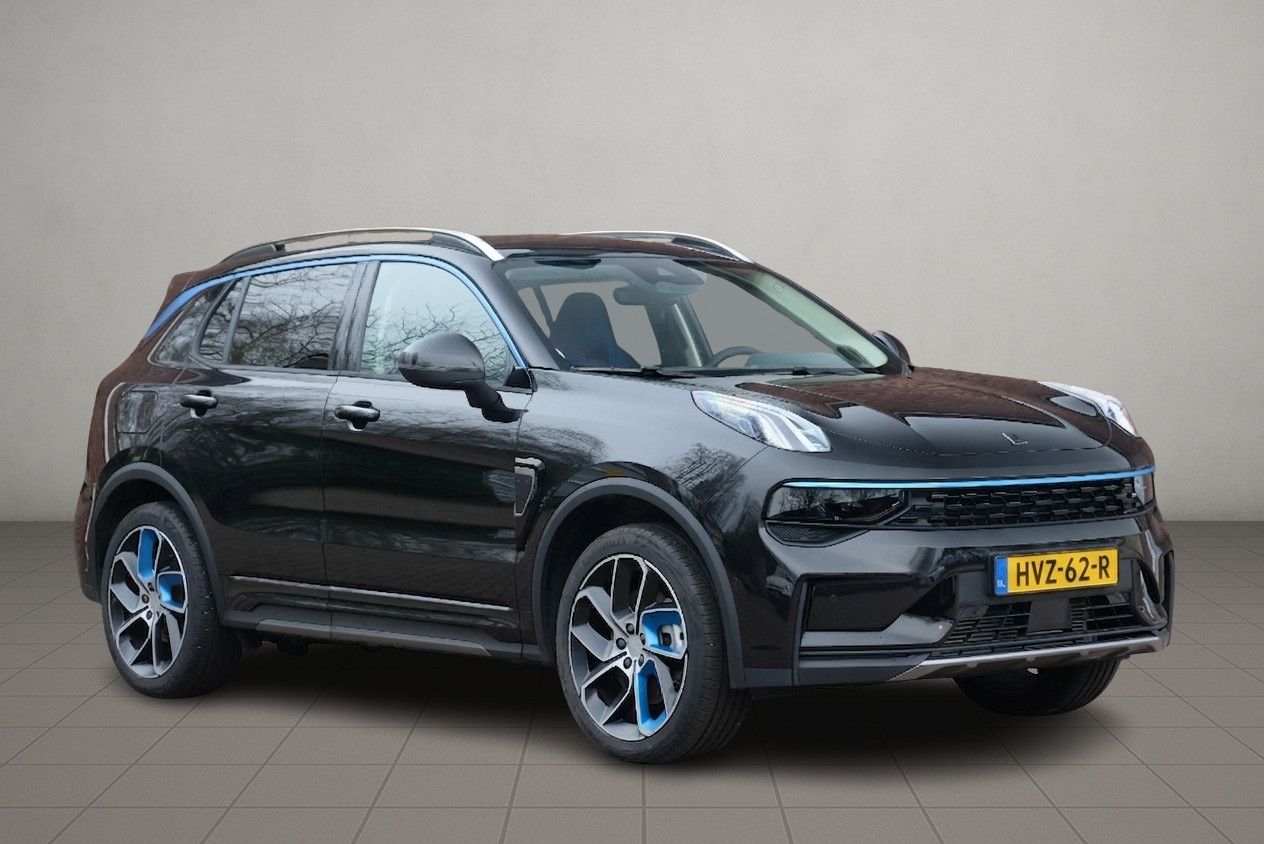 Lynk & Co 01 1.5 Plug-in Hybrid 261pk Aut. | 6,6 kWh OBC | 360° Camera | App Connect | Adaptive Cruise | Panoramadak | Keyless afbeelding 1