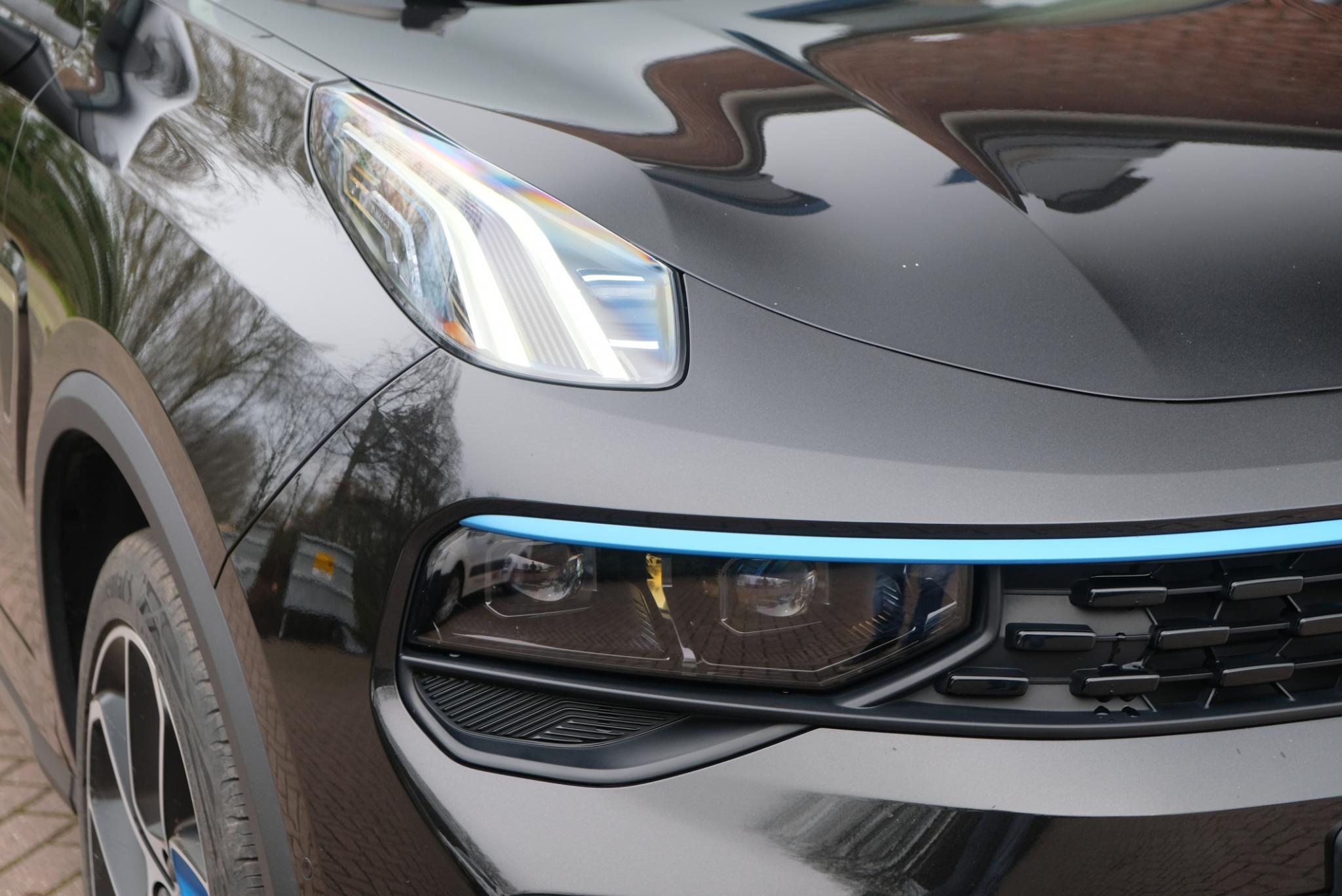 Lynk & Co 01 1.5 Plug-in Hybrid 261pk Aut. | 6,6 kWh OBC | 360° Camera | App Connect | Adaptive Cruise | Panoramadak | Keyless afbeelding 2