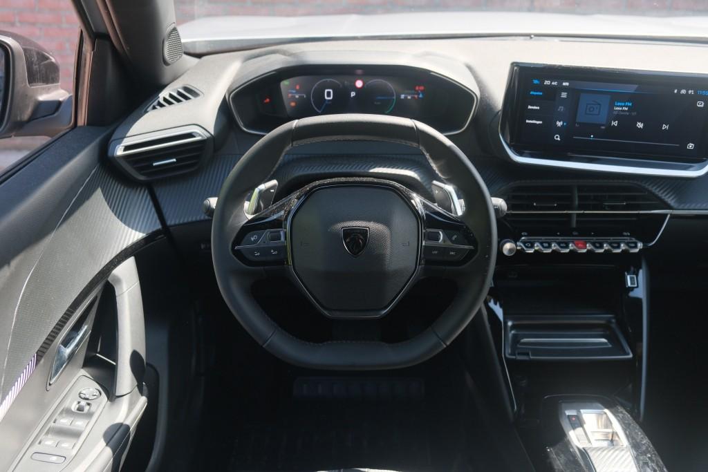 Peugeot 2008 1.2 Hybrid 145pk e-DCS6 Allure | Navi | App Connect | Climate | Cruise | Keyless | PDC afbeelding 13
