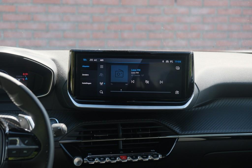 Peugeot 2008 1.2 Hybrid 145pk e-DCS6 Allure | Navi | App Connect | Climate | Cruise | Keyless | PDC afbeelding 14