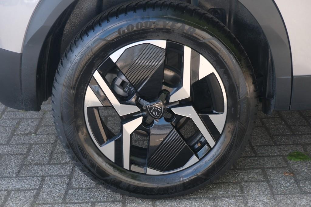 Peugeot 2008 1.2 Hybrid 145pk e-DCS6 Allure | Navi | App Connect | Climate | Cruise | Keyless | PDC afbeelding 27
