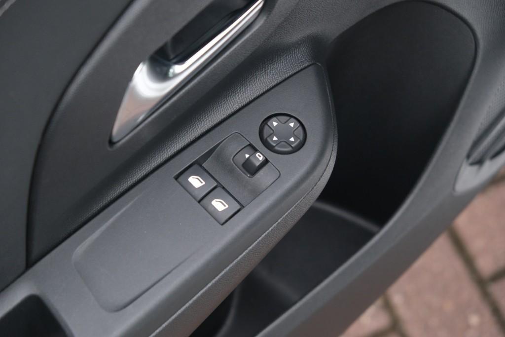 Opel Corsa 1.2 75pk Edition | Navi | App Connect | Airco | Cruise | Full LED | PDC | 16" velgen afbeelding 22