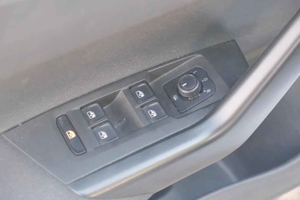 Volkswagen Polo 1.0 MPi 75pk Comfortline | Airco | Cruise | Bluetooth afbeelding 26