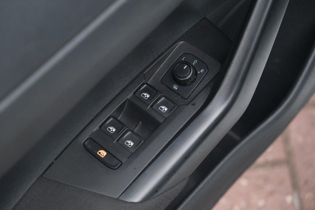 Volkswagen Polo 1.0 MPi 75pk Comfortline | Airco | Cruise | Bluetooth afbeelding 23