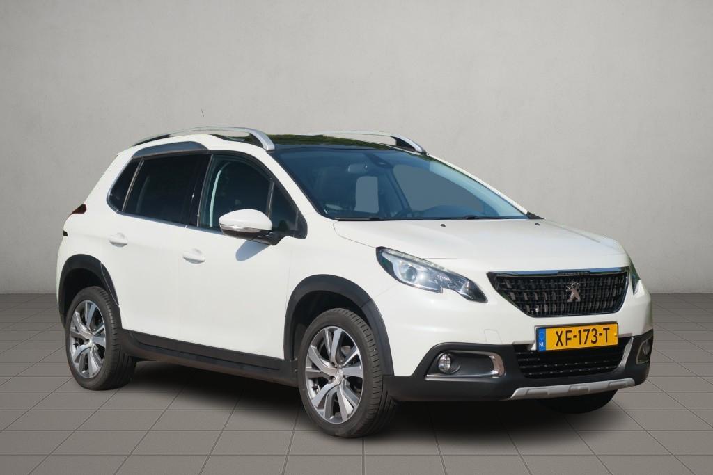 Peugeot 2008 1.2 PureTech 130pk Blue Lease Allure | Navi | App Connect | Climate | Cruise | Camera | Panoramadak afbeelding 1