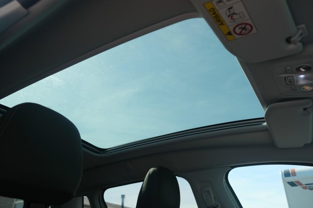 Peugeot 2008 1.2 PureTech 130pk Blue Lease Allure | Navi | App Connect | Climate | Cruise | Camera | Panoramadak afbeelding 15