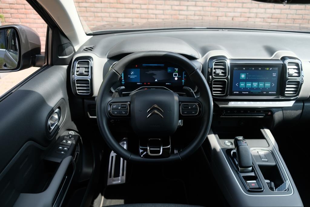 Citroën C5 Aircross 1.6 Plug-in Hybrid 225pk EAT8 Shine | Navi | Climate | Adaptive Cruise | Panoramadak | Keyless | Blind Spot | Trekhaak afbeelding 4