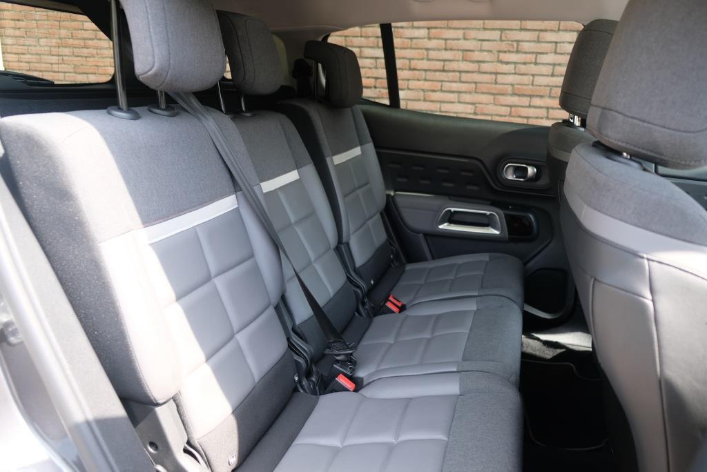 Citroën C5 Aircross 1.6 Plug-in Hybrid 225pk EAT8 Shine | Navi | Climate | Adaptive Cruise | Panoramadak | Keyless | Blind Spot | Trekhaak afbeelding 9