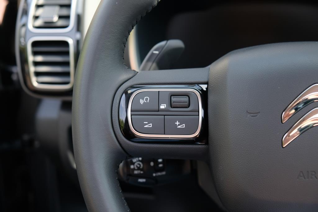 Citroën C5 Aircross 1.6 Plug-in Hybrid 225pk EAT8 Shine | Navi | Climate | Adaptive Cruise | Panoramadak | Keyless | Blind Spot | Trekhaak afbeelding 11