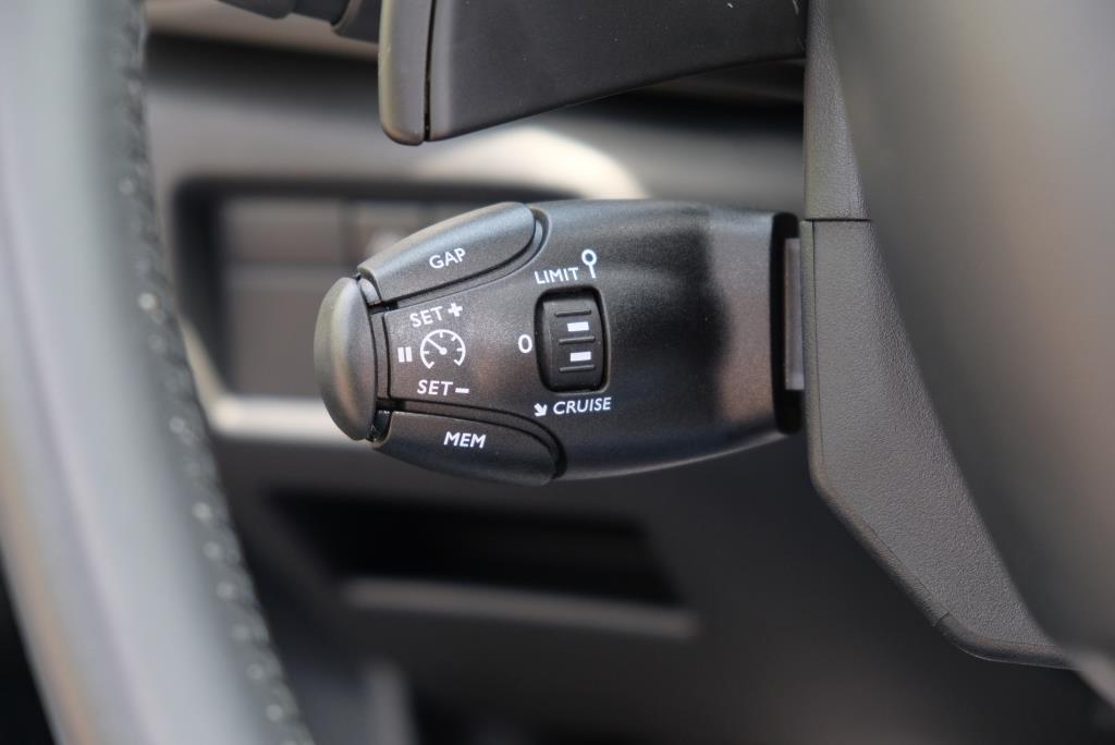 Citroën C5 Aircross 1.6 Plug-in Hybrid 225pk EAT8 Shine | Navi | Climate | Adaptive Cruise | Panoramadak | Keyless | Blind Spot | Trekhaak afbeelding 13