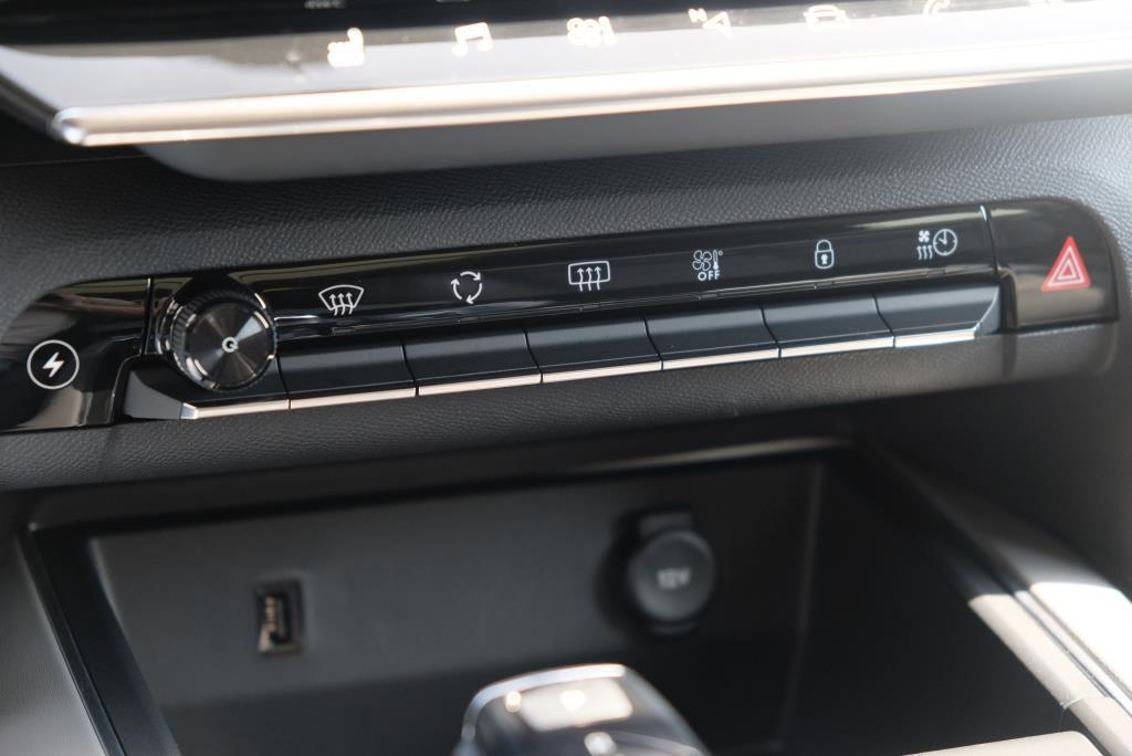 Citroën C5 Aircross 1.6 Plug-in Hybrid 225pk EAT8 Shine | Navi | Climate | Adaptive Cruise | Panoramadak | Keyless | Blind Spot | Trekhaak afbeelding 24