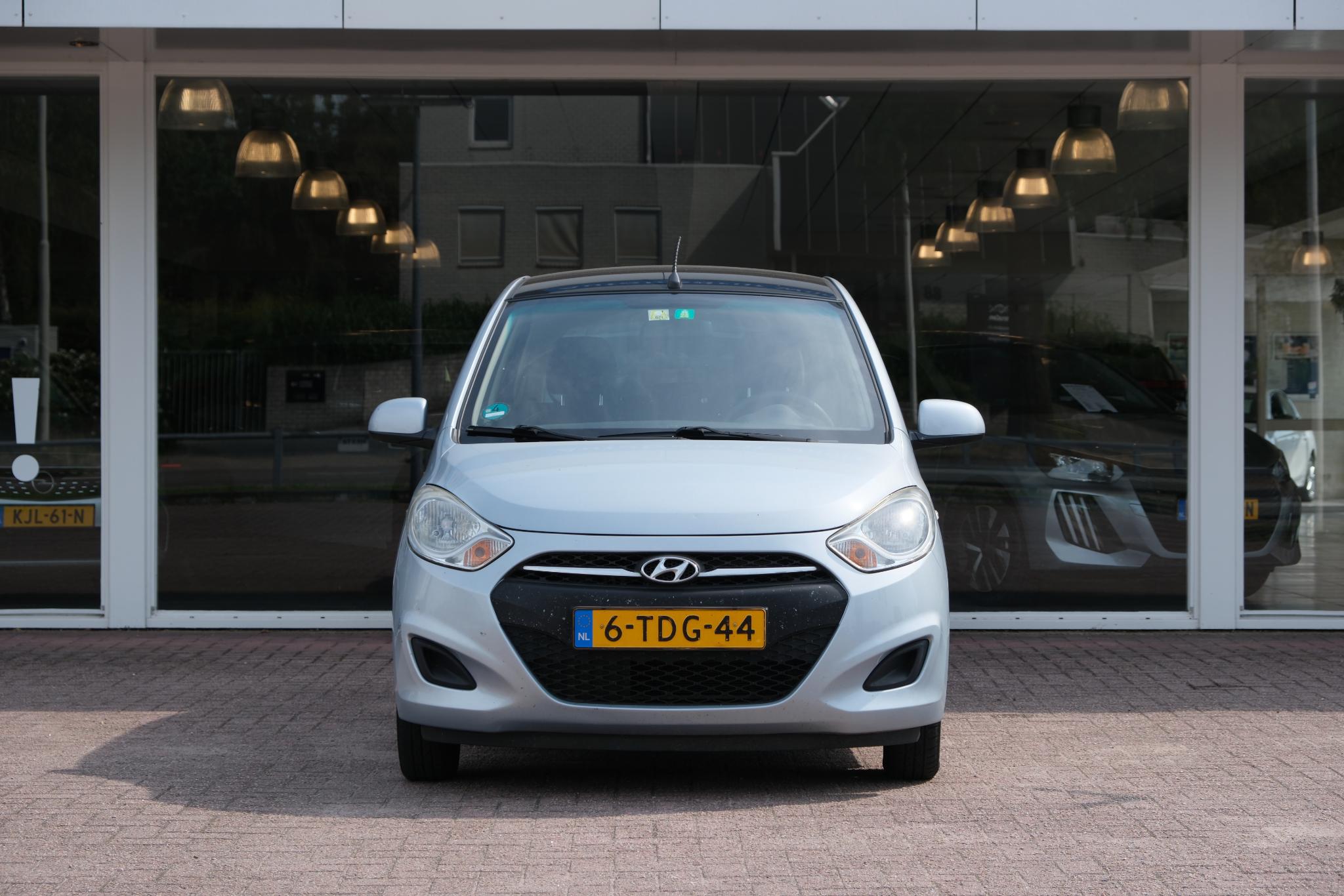 Hyundai i10 1.0 69pk i-Drive Cool | Airco | Elektrische Ramen | Radio CD afbeelding 3