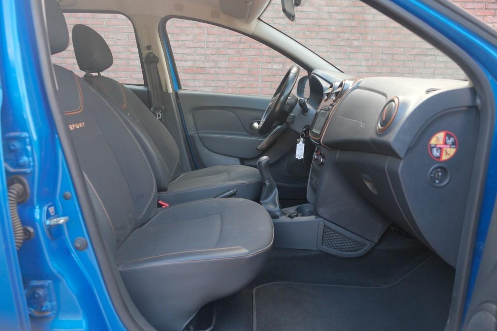 Dacia Sandero Stepway 0.9 TCe 90pk | Navi | Airco | Cruise | Camera | PDC afbeelding 4
