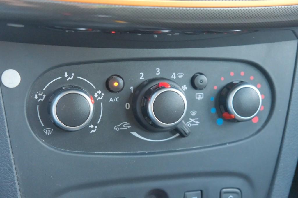 Dacia Sandero Stepway 0.9 TCe 90pk | Navi | Airco | Cruise | Camera | PDC afbeelding 21