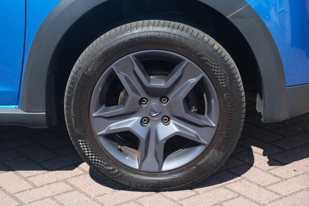 Dacia Sandero Stepway 0.9 TCe 90pk | Navi | Airco | Cruise | Camera | PDC afbeelding 23