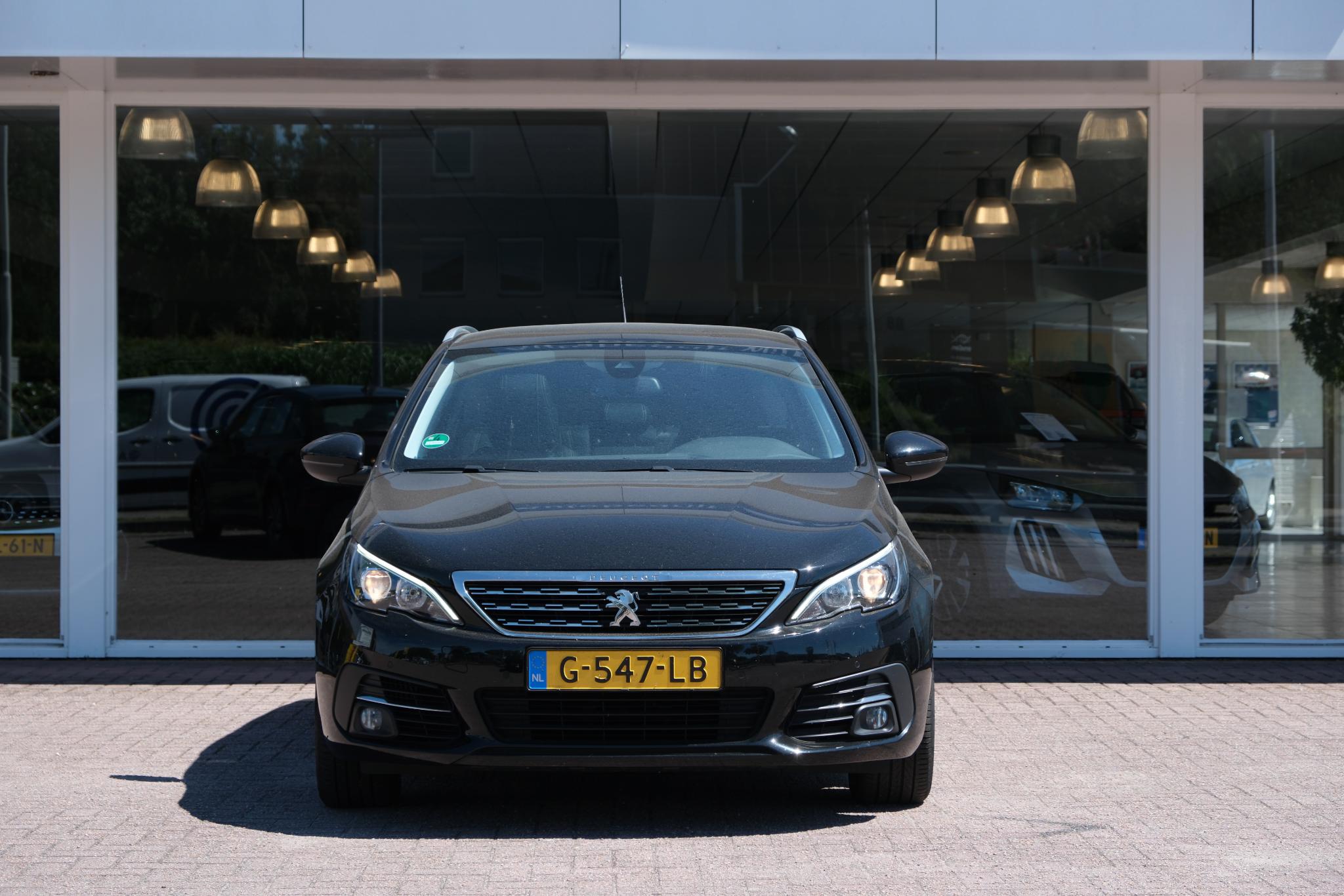 Peugeot 308 SW 1.5 BlueHDi 131pk Aut. Blue Lease Premium | Navi | Climate | Cruise | Leder | Panoramadak afbeelding 3