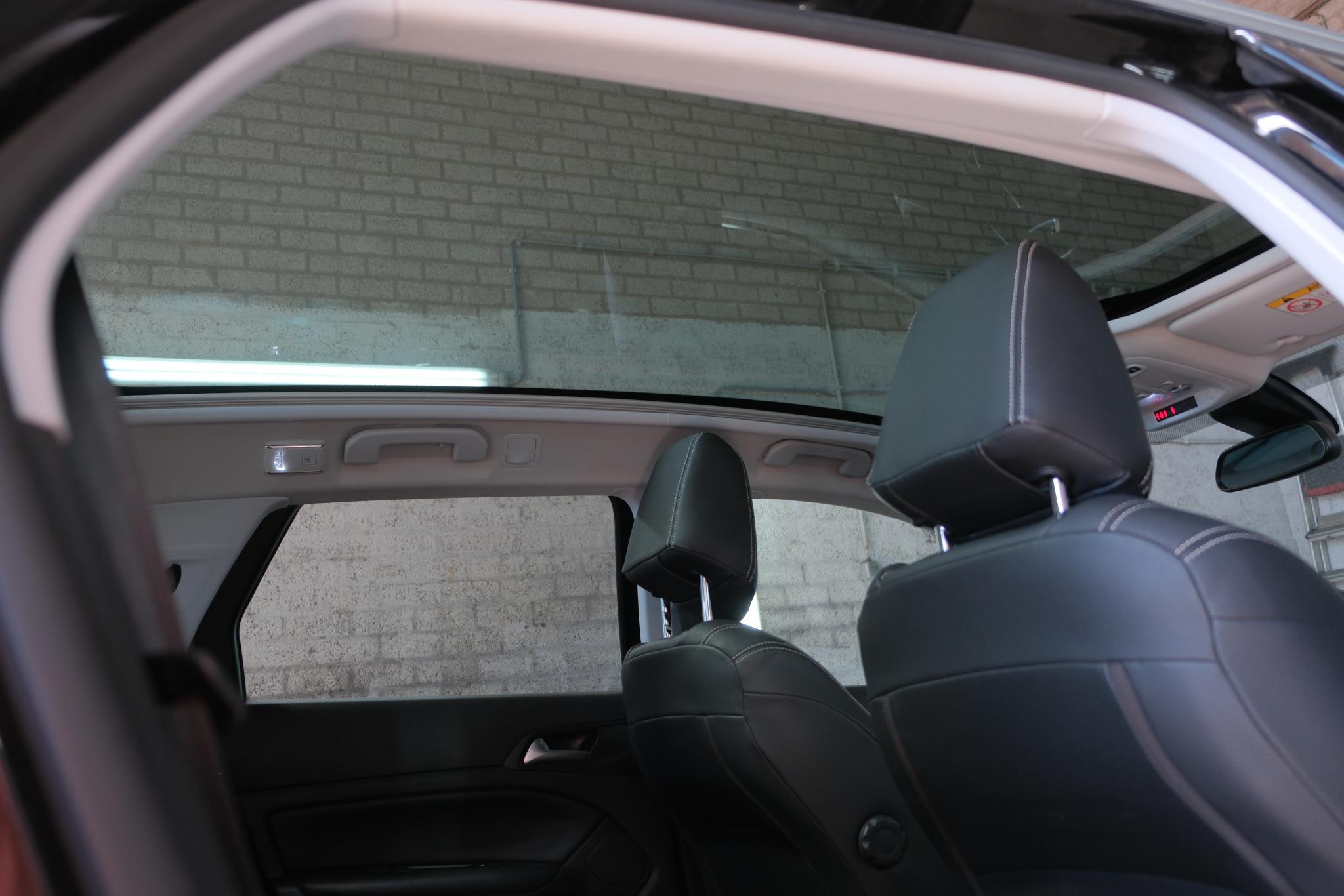 Peugeot 308 SW 1.5 BlueHDi 131pk Aut. Blue Lease Premium | Navi | Climate | Cruise | Leder | Panoramadak afbeelding 15