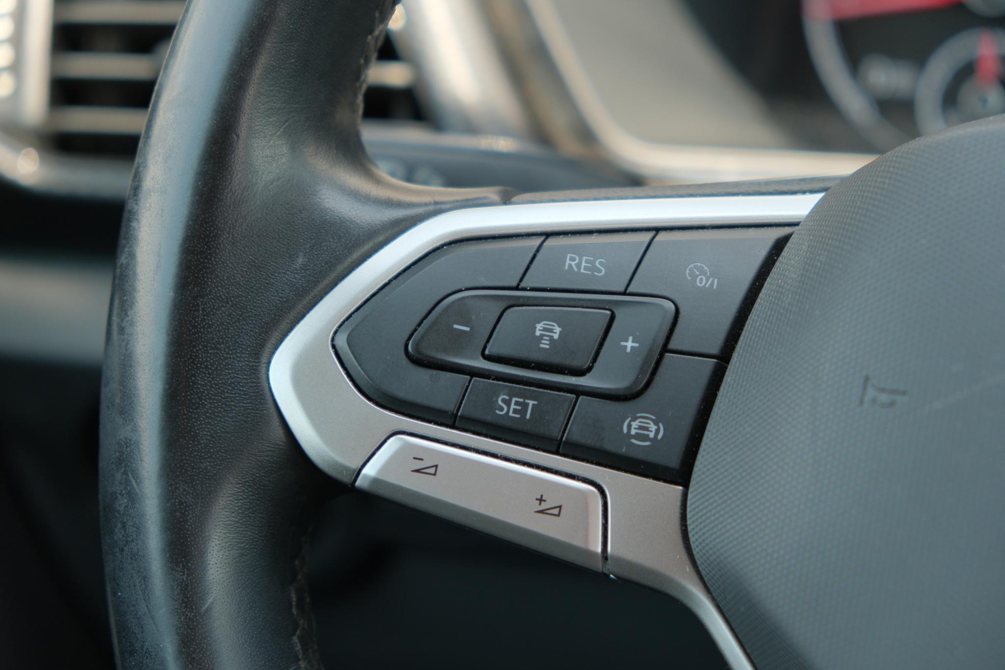 Volkswagen T-Cross 1.0 TSi 95pk Life Business | App Connect | Climate | Adaptive Cruise | Camera | PDC afbeelding 16