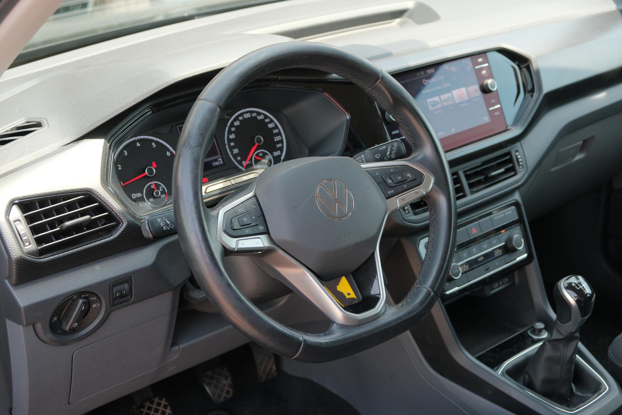 Volkswagen T-Cross 1.0 TSi 95pk Life Business | App Connect | Climate | Adaptive Cruise | Camera | PDC afbeelding 21