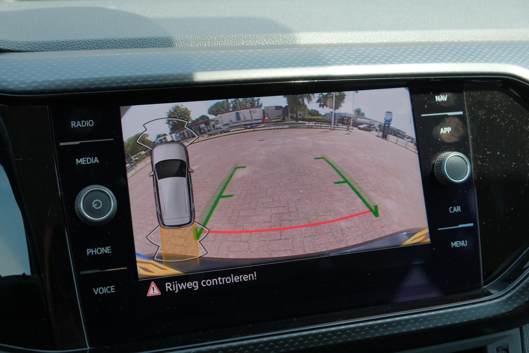 Volkswagen T-Cross 1.0 TSi 95pk Life Business | App Connect | Climate | Adaptive Cruise | Camera | PDC afbeelding 24