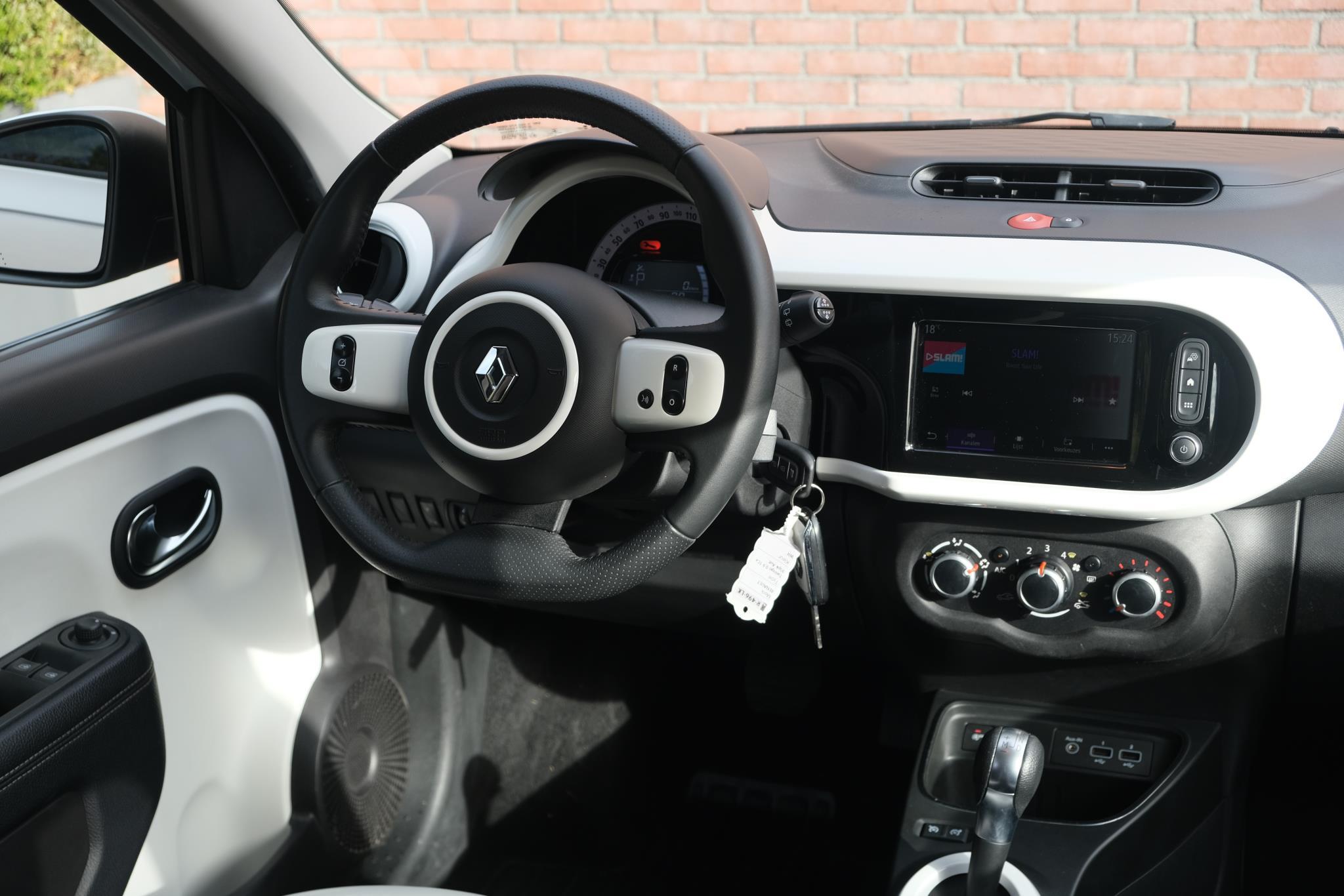 Renault Twingo 0.9 TCe 95pk EDC Intens Renault Twingo 0.9 TCe 95pk Aut. Intens | Apple CarPlay | Airco | Camera | Cruise | PDC afbeelding 9